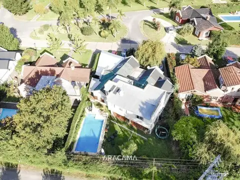 Casa en Venta de 5 dormitorios
