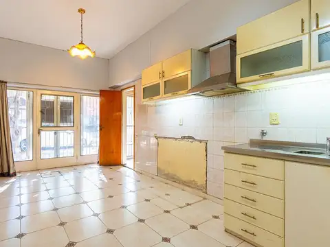 VENTA PICHINCHA - 2 PLANTAS APTO INSTITUCIONES