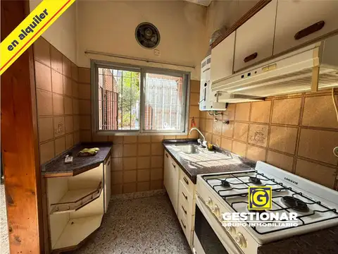 Depto Tipo Casa en Alquiler con 1 cocheras