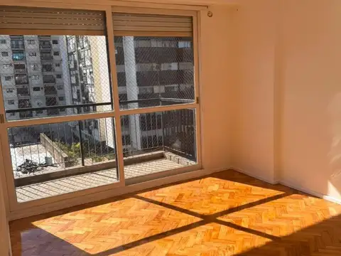 Departamento de 3 ambientes con balcón vista abierta  