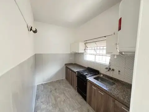 Depto Tipo Casa 3 ambientes con 1 baño