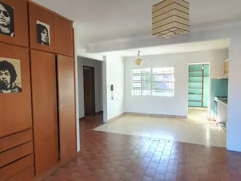 Depto Tipo Casa 3 ambientes con 1 baño