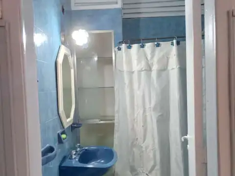 Depto Tipo Casa en Venta 70 años