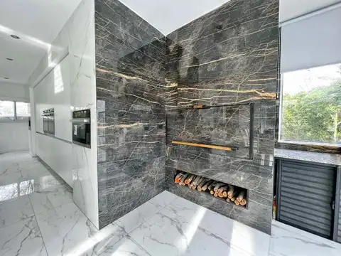 Casa 5 ambientes con 3 baños