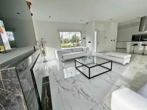 Casa en Venta en Haras Del Sur, USD 245.000