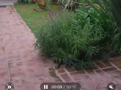 Casa en alquiler en Manuel B Gonnet