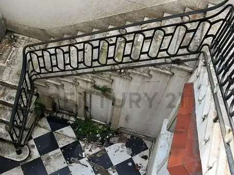 Hotel en Venta 33 años