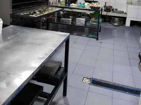 Local en Venta Via Pública