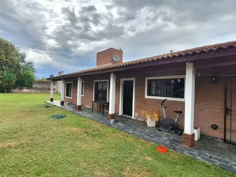 CASA EN VENTA, ZONA VILLA BELGRANO. GRAN TERRENO!