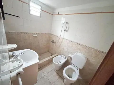 Depto Tipo Casa 2 ambientes con 1 baño