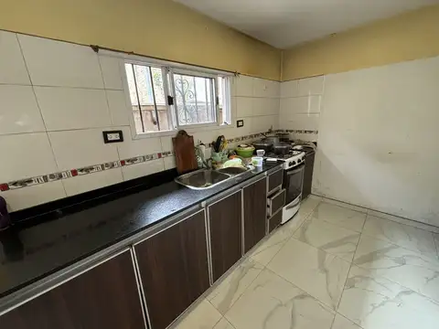 Casa en Venta en Rafael Calzada, USD 93.000