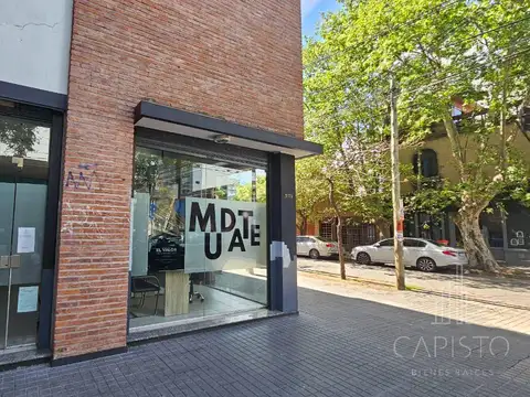 Pacifico Rodriguez al 5100 esquuina Gral. Paz