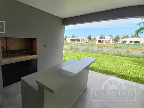 Casa en Venta al Oeste