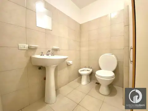 Oficina en Venta con 2 cocheras