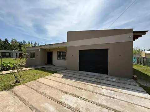 Quinta En Venta 800 m2 - Robles de Alvarez, Francisco Alvarez
