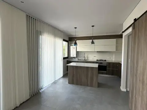 Departamento 4 ambientes con 2 baños