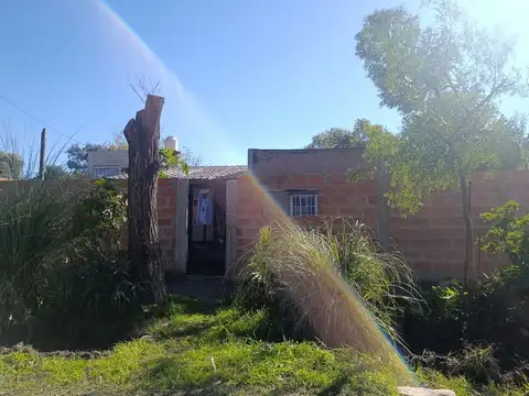 VENTA CASA MULTIFAMILIAR MERLO