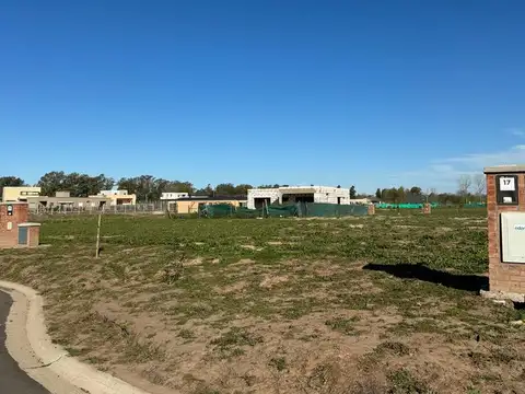 Terreno en venta en el Barrio Santa Elisa - Pilar del Este