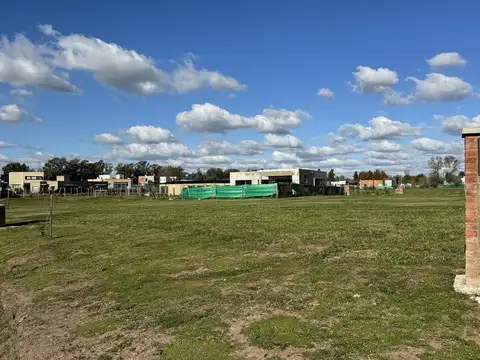 Terreno en Venta en Pilar Del Este, USD 45.000