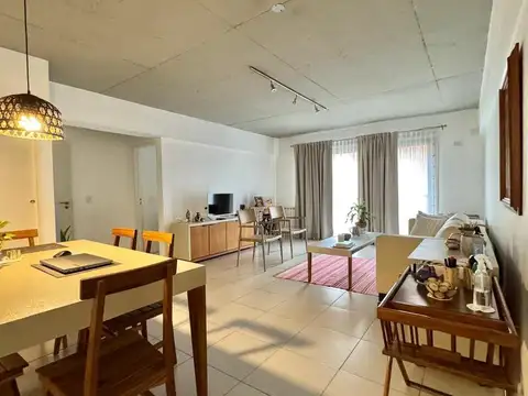 Departamento en Venta en San Isidro Vias / Rolon, USD 154.000