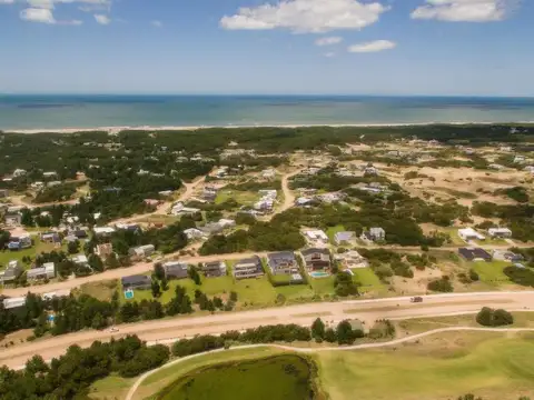 Terreno en venta - 1100Mts2 - Barrio Costa Esmeralda