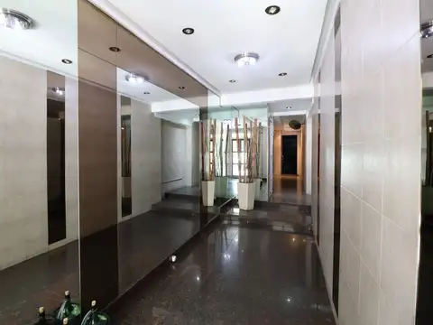 Avenida Directorio 100