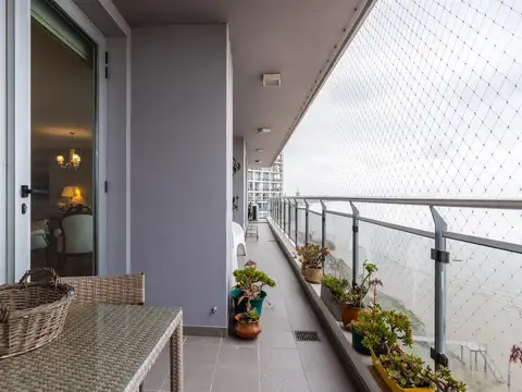 Departamento en Alquiler con 2 cocheras