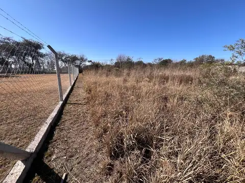 Terreno en Venta en Comlejo Arenales, USD 15.000