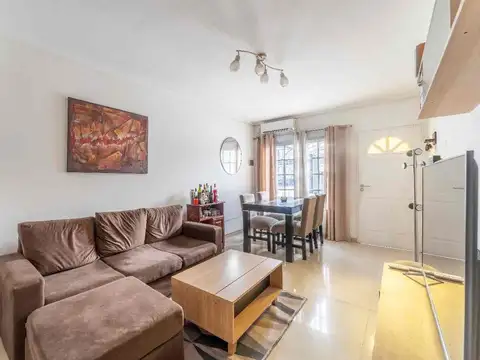 Depto Tipo Casa 3 ambientes con 1 baño