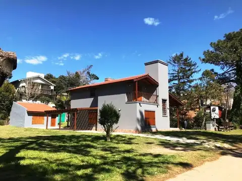 Falucho San Martin 100
