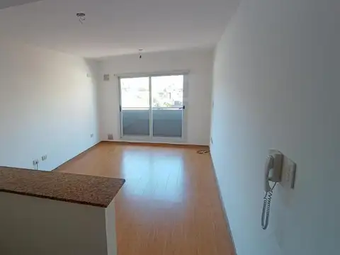 Monoambiente con balcon 