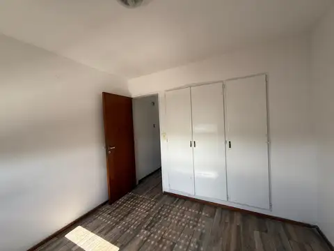 Oficina en Alquiler 40 años