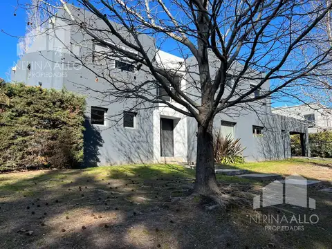 VENTA CASA 5 AMBIENTES ITUZAINGO NORTE BARRIO CERRADO ALTOS DEL SOL