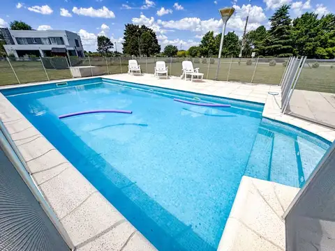 VENTA DE CASA EN CLUB DE CAMPO LAS PERDICES- GOLF