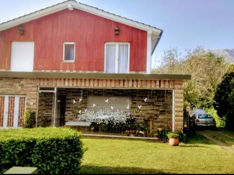 VENTA CASA HOSTEL COMERCIO MERLO RINCON DEL ESTE