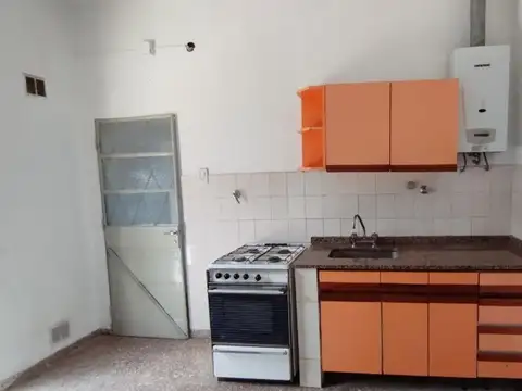 Depto Tipo Casa en Alquiler en Quilmes, $ 500.000