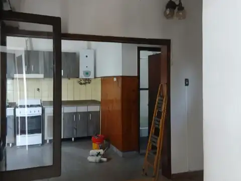 Depto Tipo Casa en Alquiler con 1 cocheras