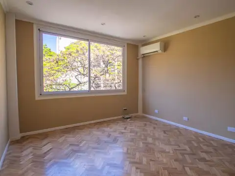 Venta con renta, Reciclado a nuevo, luminoso, vista abierta