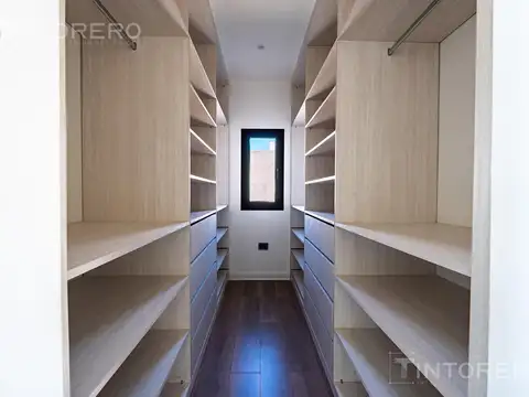 Casa en Venta en Countries y Barrios Cerrados en Ezeiza, USD 740.000