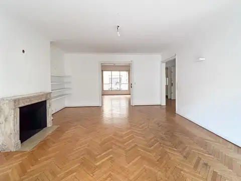 Imponente Departamento 7 ambientes en Venta en Barrio Norte - Cochera - Apto Crédito