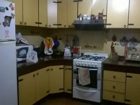 OPORTUNIDAD UNICA VENTA CASA 5 AMBIENTES ESCUCHA OFERTA