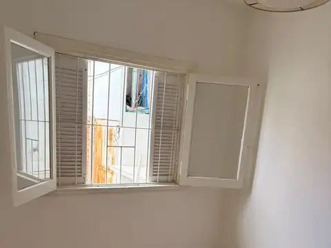 Depto Tipo Casa en Alquiler de 2 dormitorios