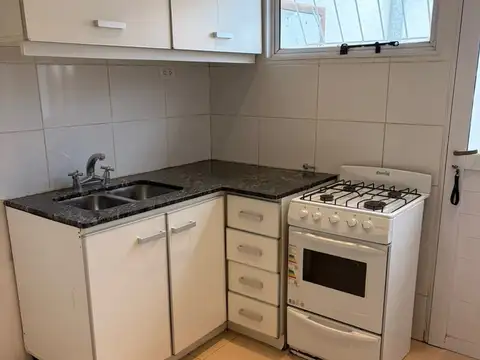 Depto Tipo Casa en Alquiler de 3 ambientes