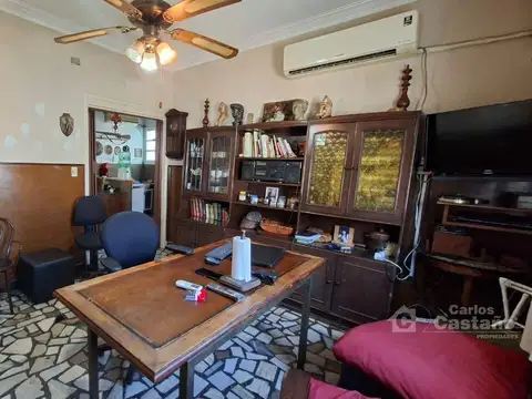 Depto Tipo Casa 5 ambientes con 2 baños