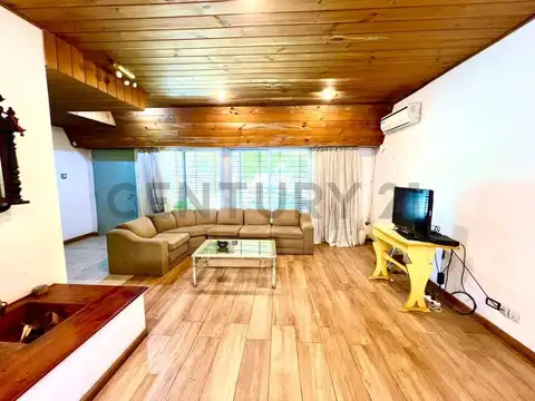 Casa 5 ambientes con 1 baño