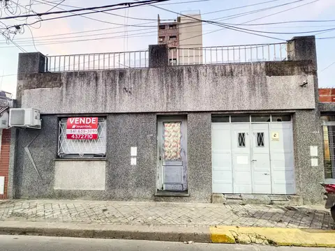 Pje Cortes y Avellaneda - 2 Casas en  venta - Rosario Echesortu