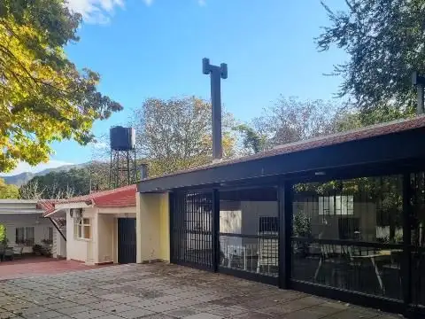 Casa 7 ambientes con 1 baño