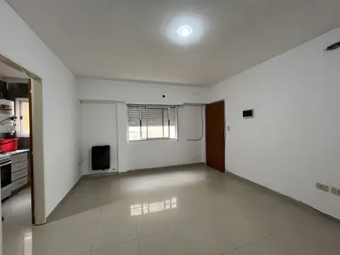 Av. Boulogne Sur Mer 1100, Piso 2