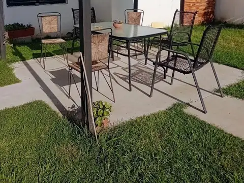 Casa en Venta con 4 cocheras