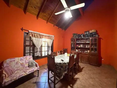 Casa en Venta con 4 cocheras